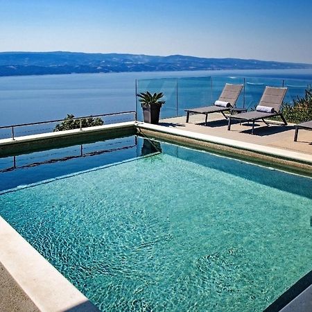 Villa Dispet With Heated Pool, Jacuzzi, Sauna And Cinema Целина Экстерьер фото
