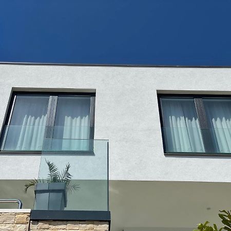 Villa Dispet With Heated Pool, Jacuzzi, Sauna And Cinema Целина Экстерьер фото