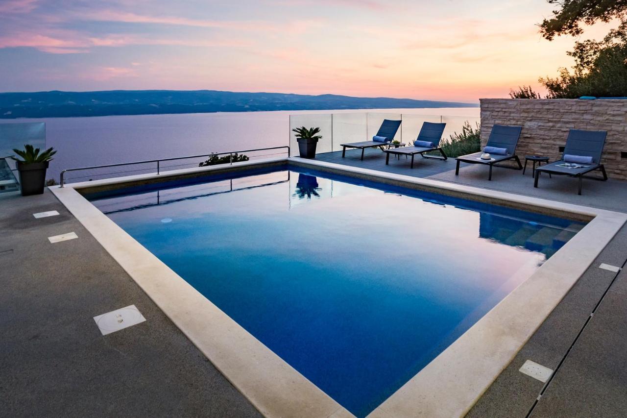 Villa Dispet With Heated Pool, Jacuzzi, Sauna And Cinema Целина Экстерьер фото