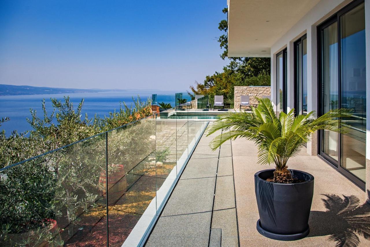 Villa Dispet With Heated Pool, Jacuzzi, Sauna And Cinema Целина Экстерьер фото